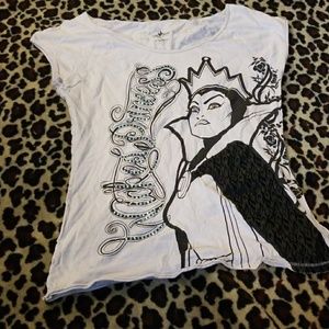 Disney T-shirt that says wicked princess